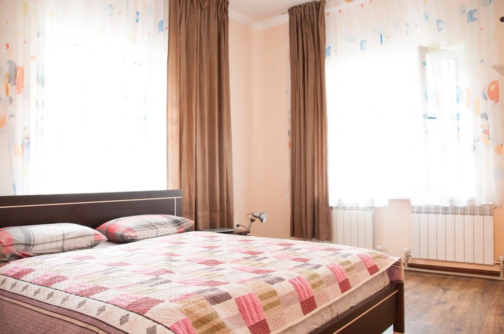 نزل Almaty Backpackers الغرفة الصورة