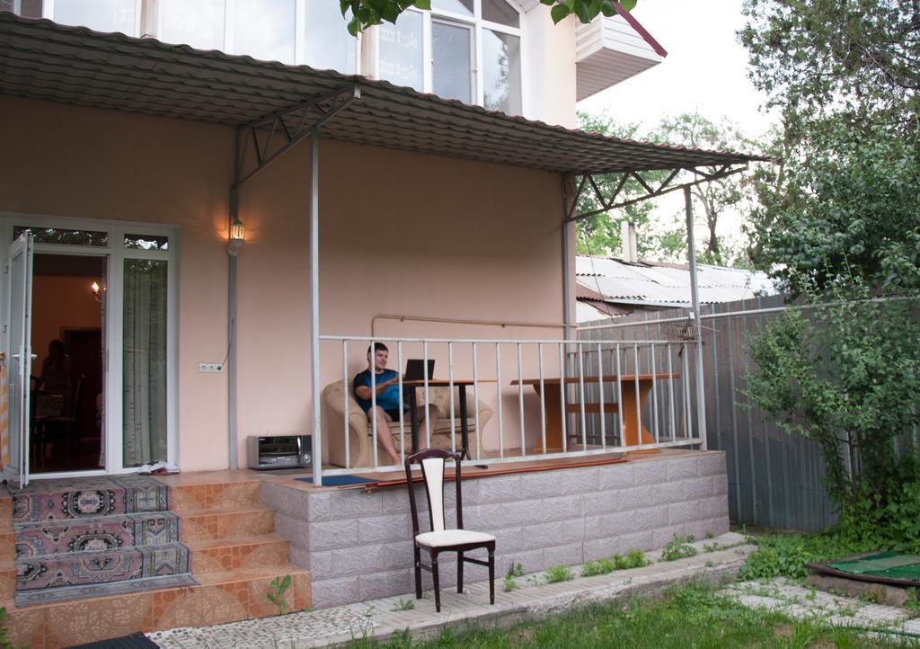 نزل Almaty Backpackers المظهر الخارجي الصورة