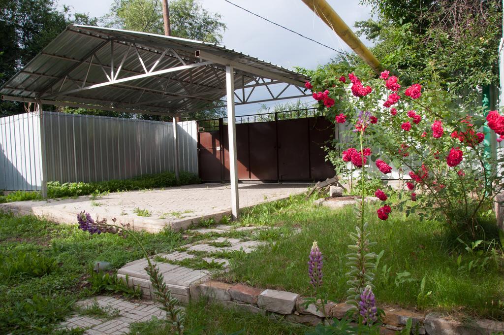 نزل Almaty Backpackers المظهر الخارجي الصورة